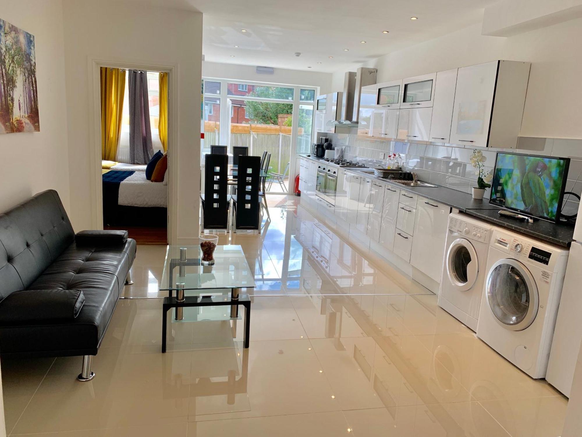 London Studio Apartments, Private Bathrooms And Parking Ilford Exteriör bild