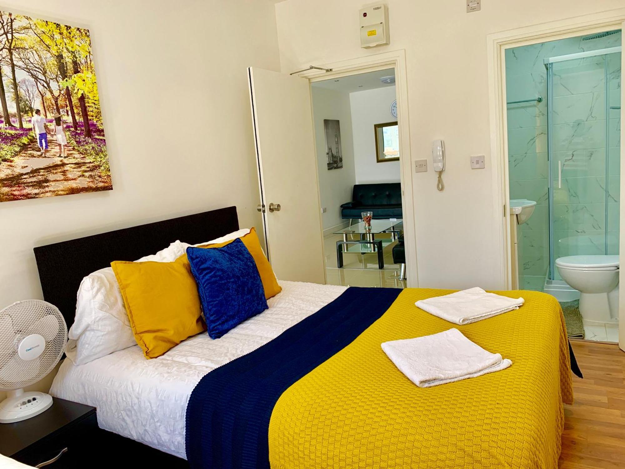 London Studio Apartments, Private Bathrooms And Parking Ilford Exteriör bild