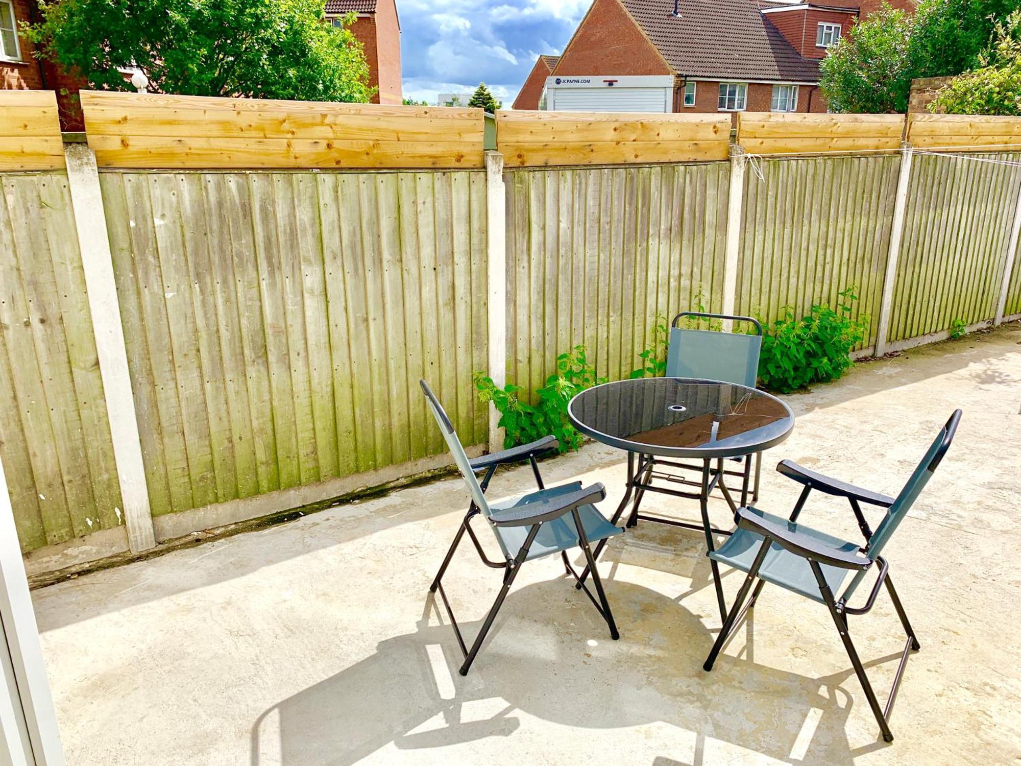 London Studio Apartments, Private Bathrooms And Parking Ilford Exteriör bild