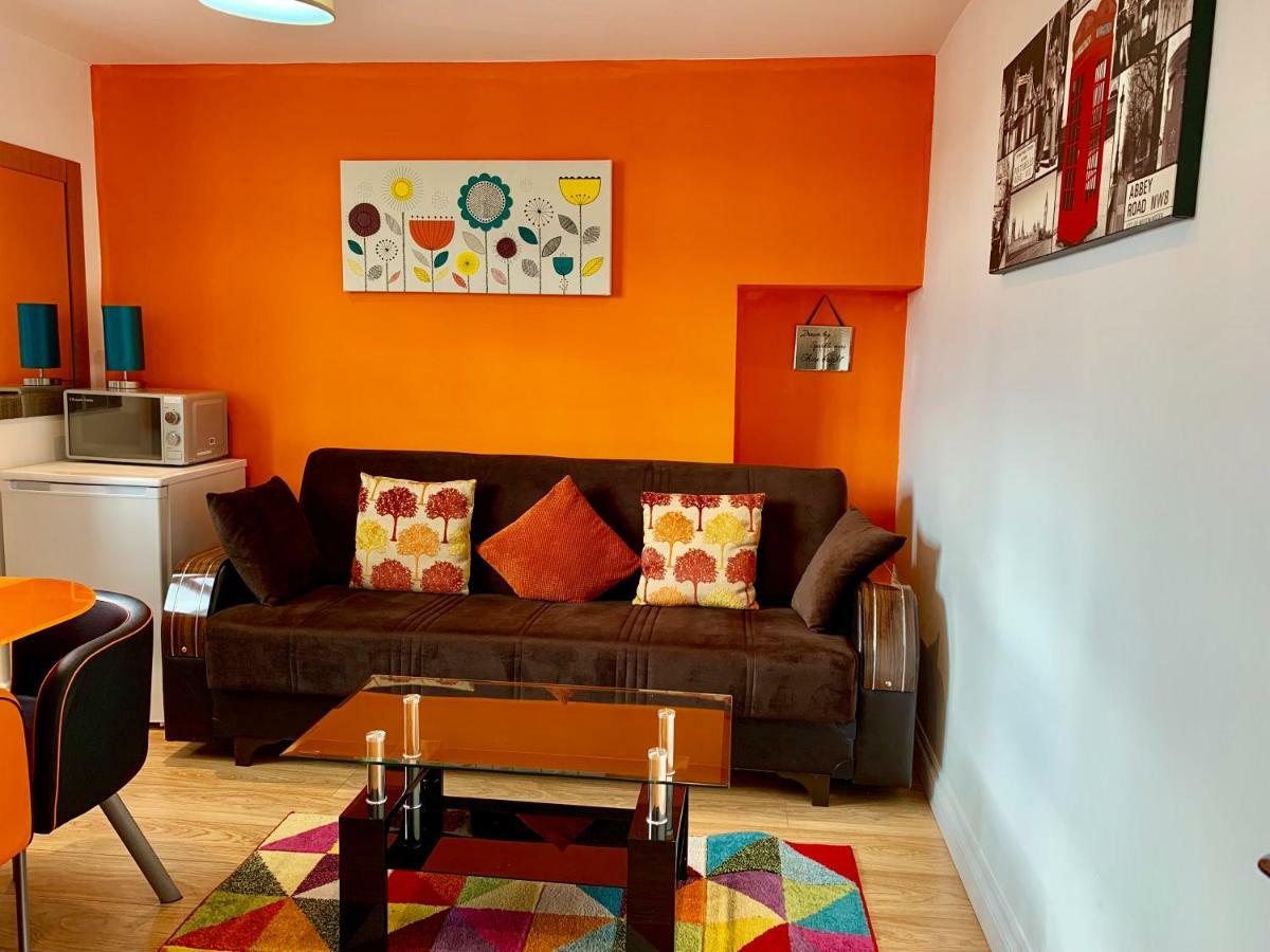 London Studio Apartments, Private Bathrooms And Parking Ilford Exteriör bild