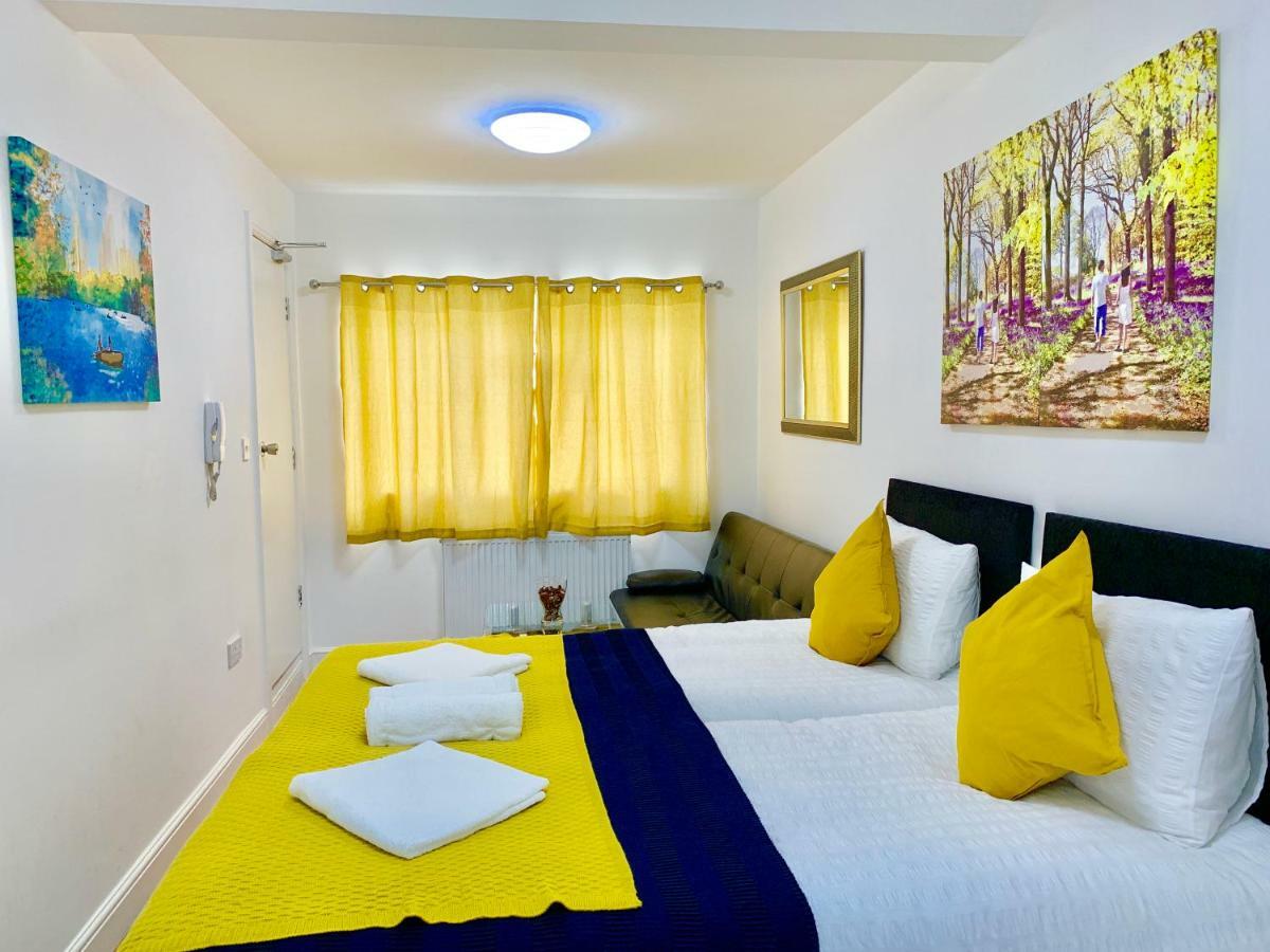 London Studio Apartments, Private Bathrooms And Parking Ilford Exteriör bild
